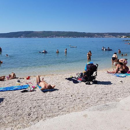 Villa Fides With Private Pool, Garden And Sea View Kaštel Novi エクステリア 写真