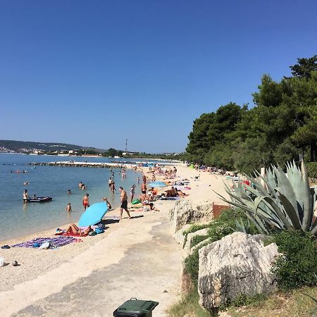 Villa Fides With Private Pool, Garden And Sea View Kaštel Novi エクステリア 写真