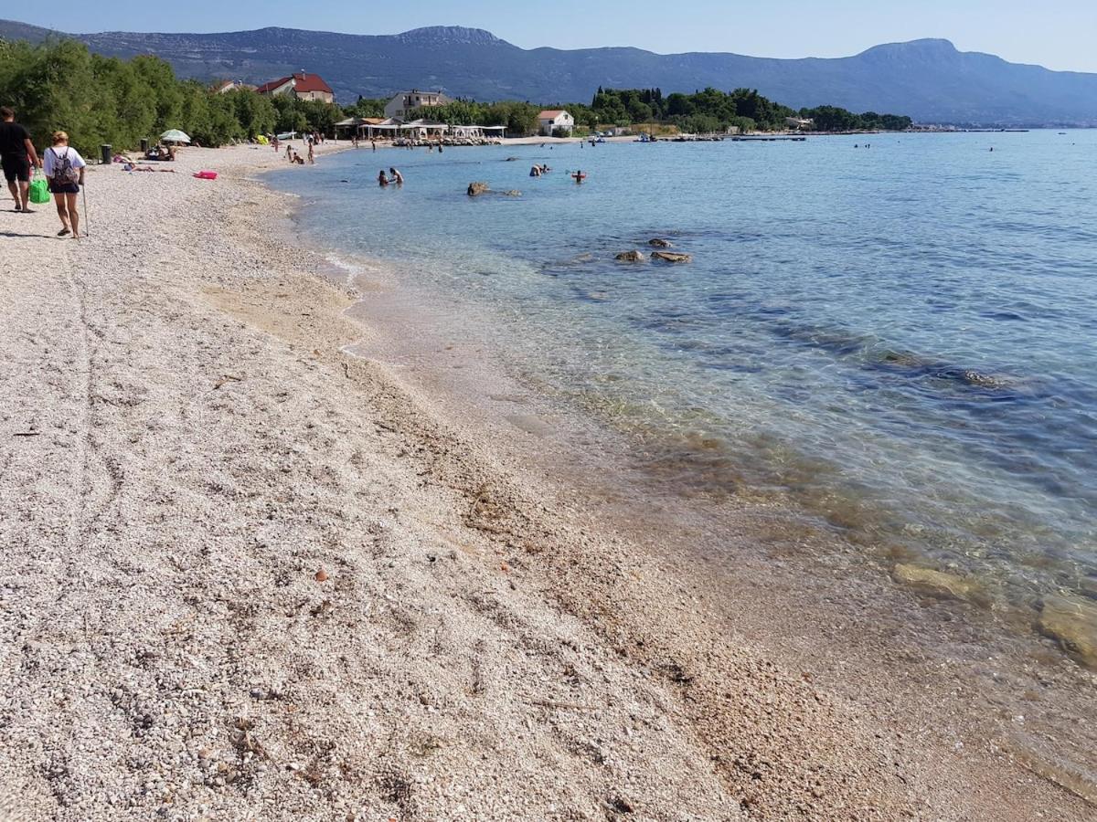 Villa Fides With Private Pool, Garden And Sea View Kaštel Novi エクステリア 写真